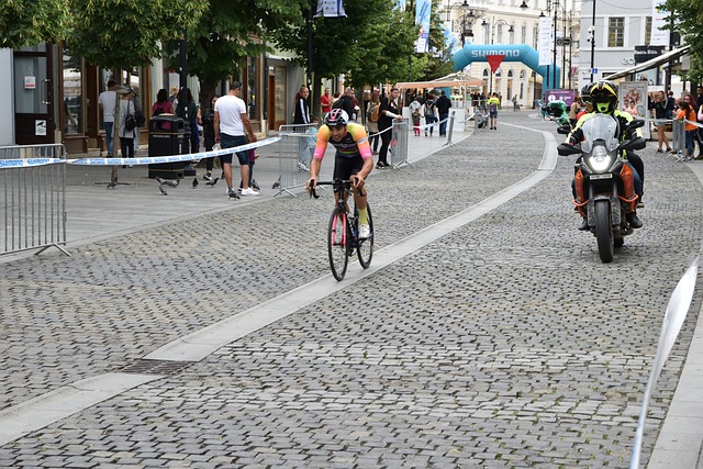 色的门将在 色的门将在