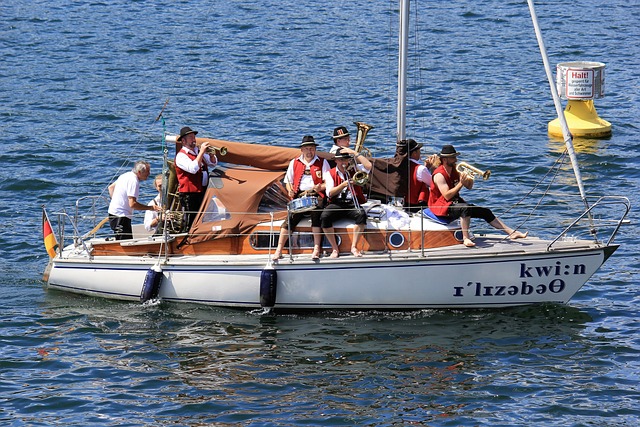 是一个精明 是一个精明